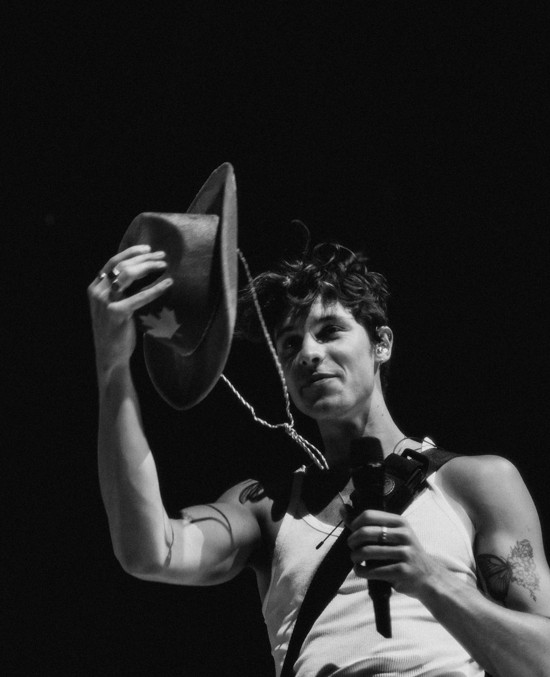 Celebrity Shawn Mendes’ Wonder Tour postponed, singer says canceled