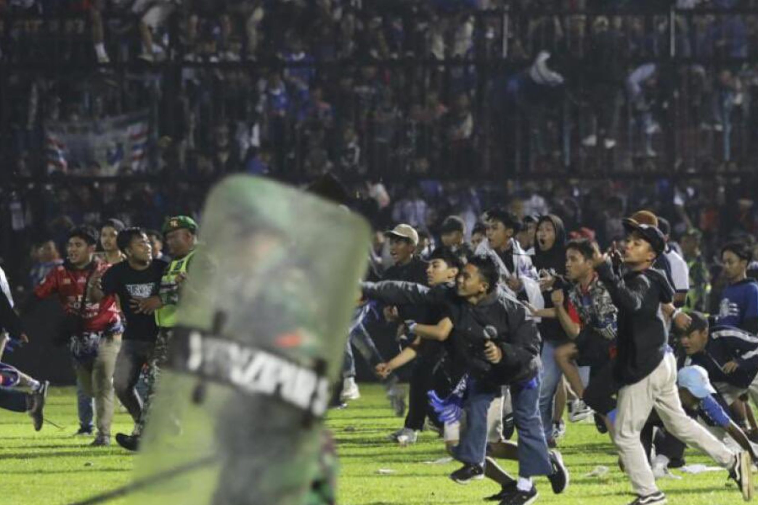 Video 125 people died in Indonesia soccerfootball match as fan rush