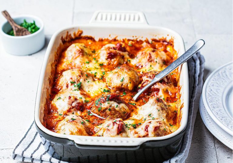 5-Ingredient Cheesy Meatball Casserole Recipe Is a Winning Family Dinner
