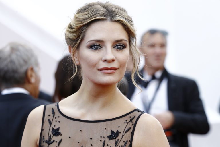Celebrity Mischa Barton’s Resurfaced Interview Reveals She was Advised To ‘Sleep’ With Celebrity Leonardo DiCaprio When She was 19