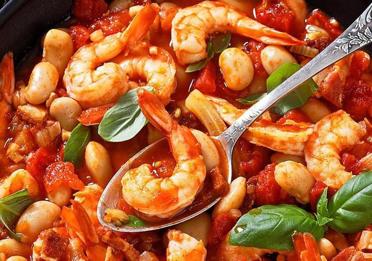 Healthy 30-Minute Spanish Shrimp Recipe With White Beans