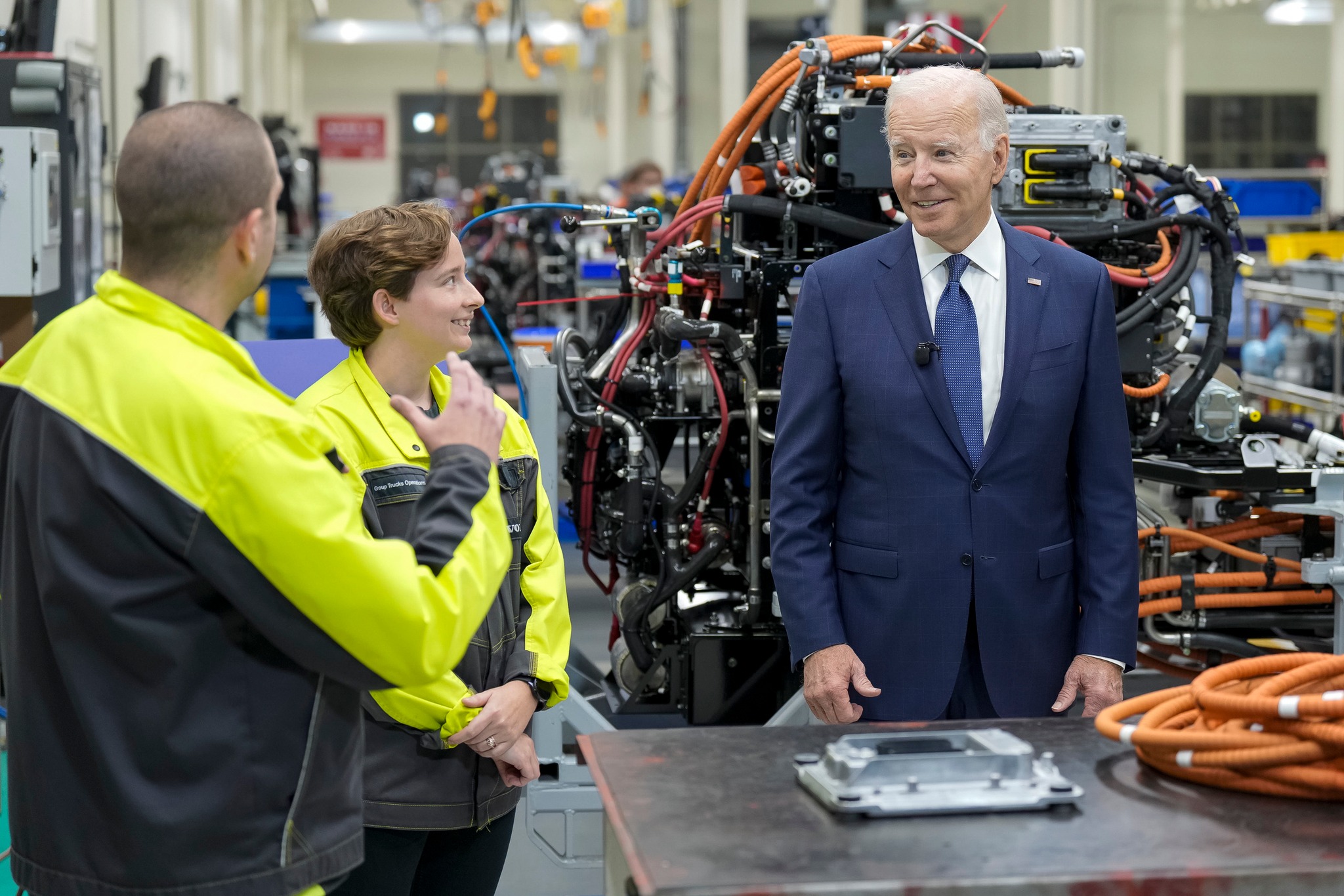 Biden administration adds 253,000 jobs beating expectations, unemployment lowest in 53 years, hourly earnings rise
