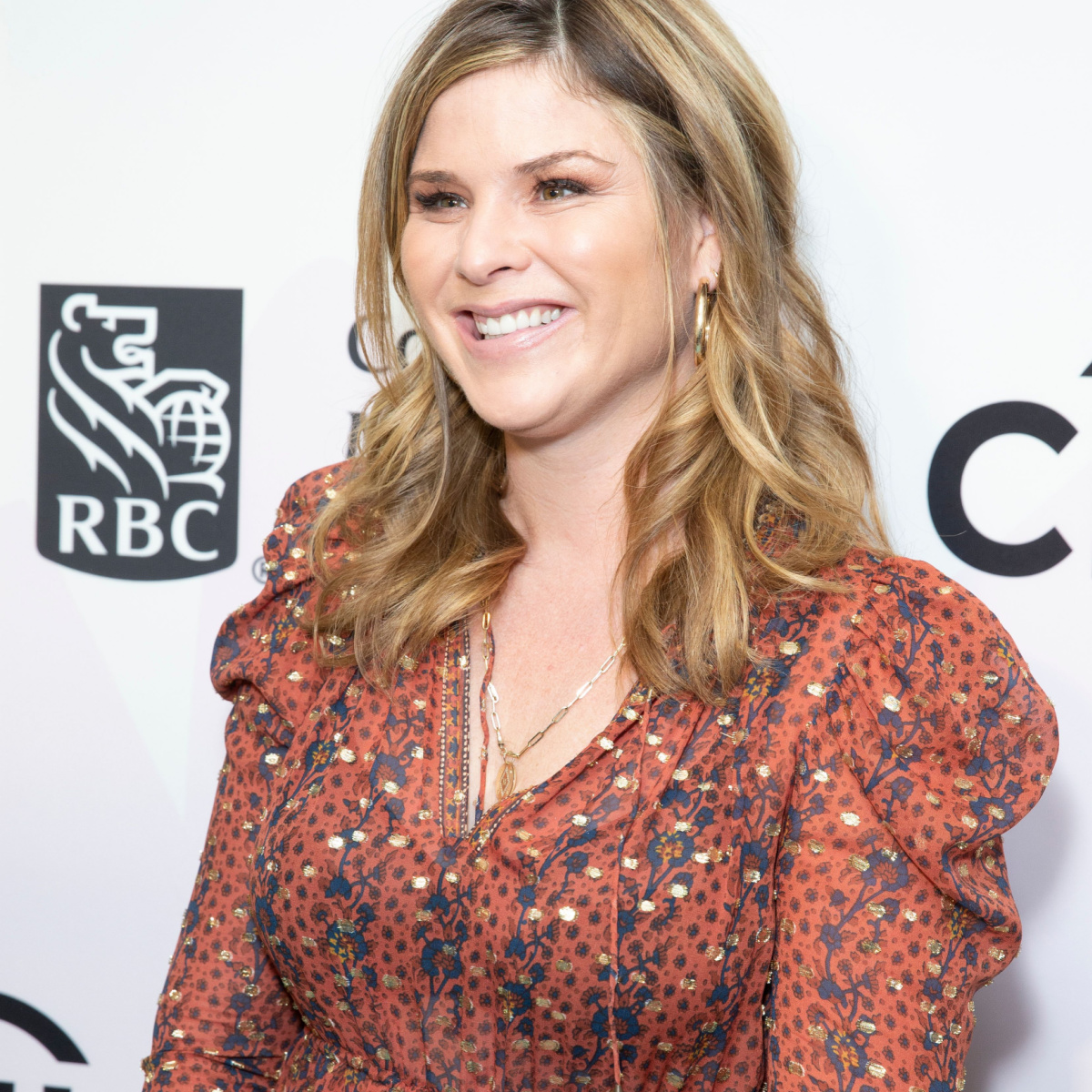 Watch Celebrity Jenna Bush Hager Posts Nighttime Routine, Web Fans Are Delighted
