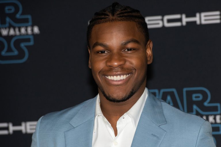 Celebrity John Boyega posts about phone chat with celebrity Jamie Foxx, web fans are relieved