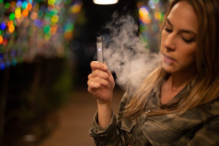 E-Cigs Are Still Flooding the US, Addicting Teens with Higher Nicotine Doses