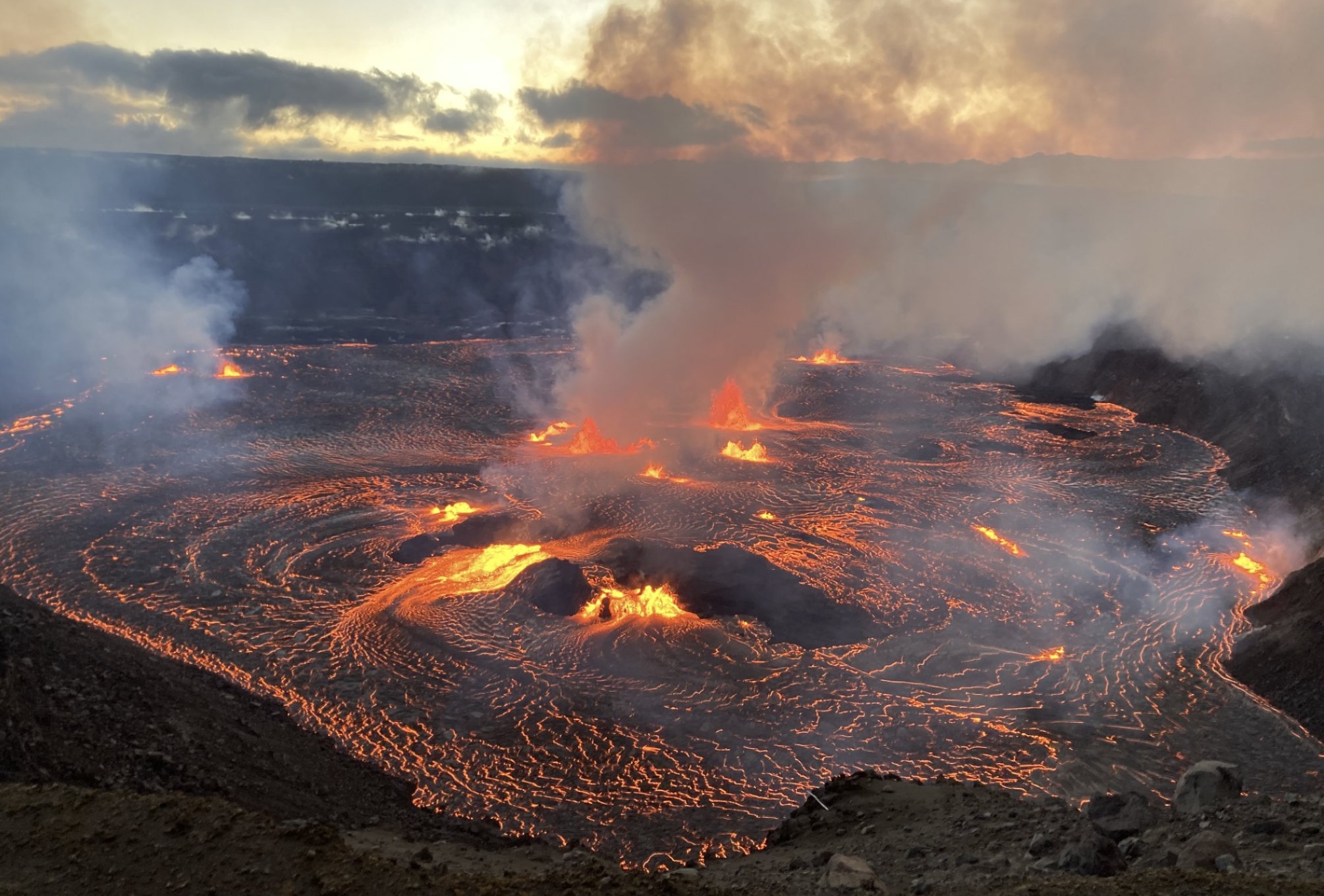 Watch: Kilauea Hawaii Volcano Erupts