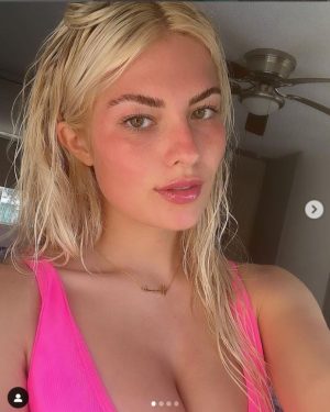 Celebrity Hannah White Stuns in Pink Bikini, Celebrity Olivia Dunne and