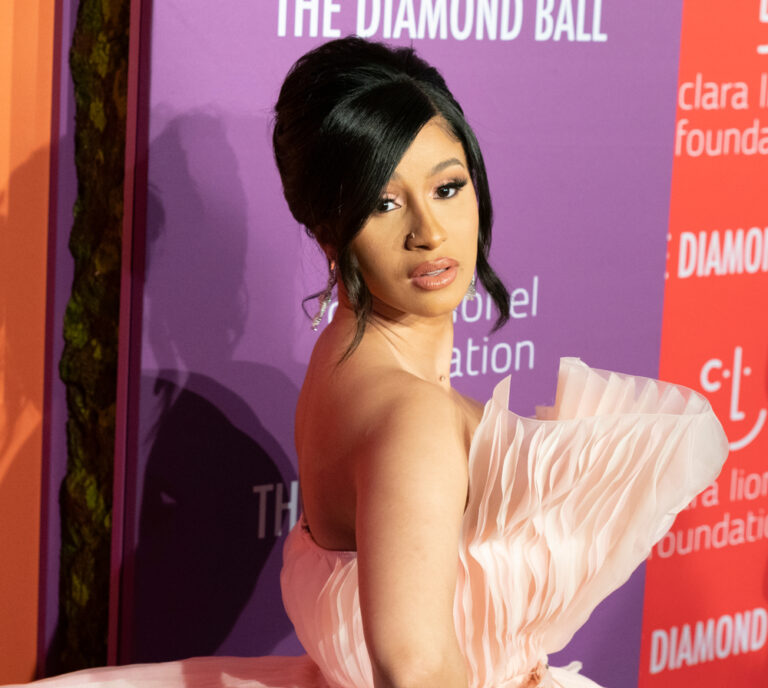 Watch Celebrity Cardi B sings celebrity Shakira’s song on video, after Paris Fashion Week meeting, web fans celebrate