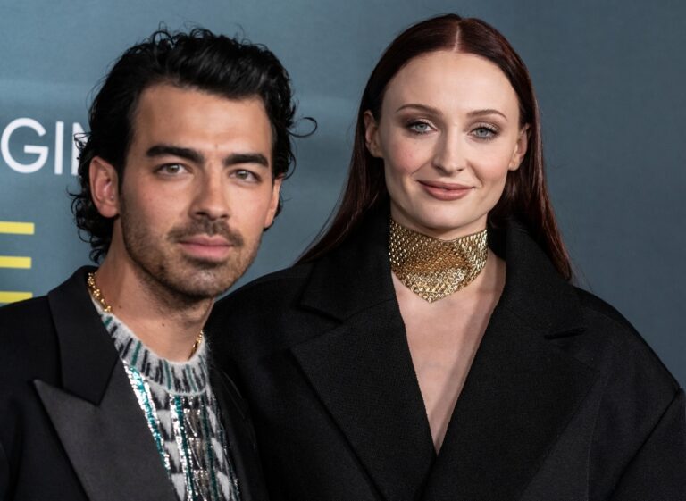 Are celebrity couple Joe Jonas and Sophie Turner splitting? report says yes, web fans are outraged