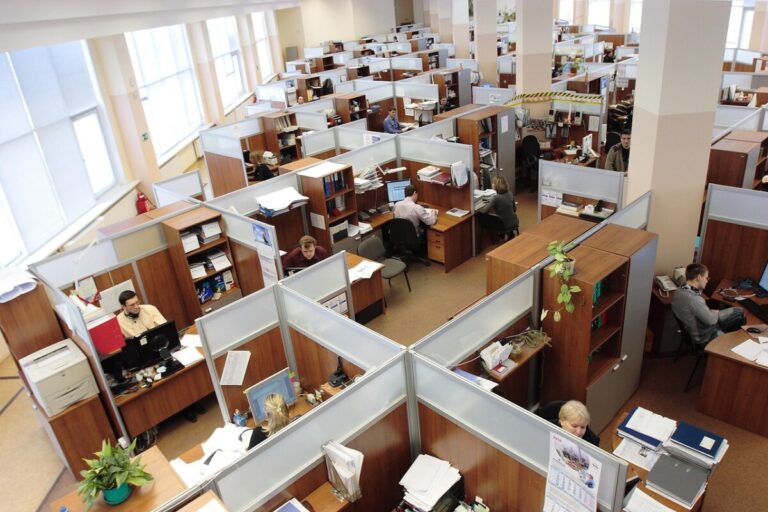 Job Report Rattles Markets-Job Openings jump to 9.6 million in August vs. 8.8 million expected