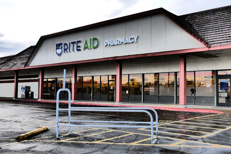 Rite Aid to Close 100 Stores