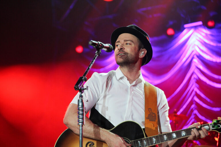 Celebrity Justin Timberlake says ‘No Disrespect’ before performing ‘Cry Me a River’