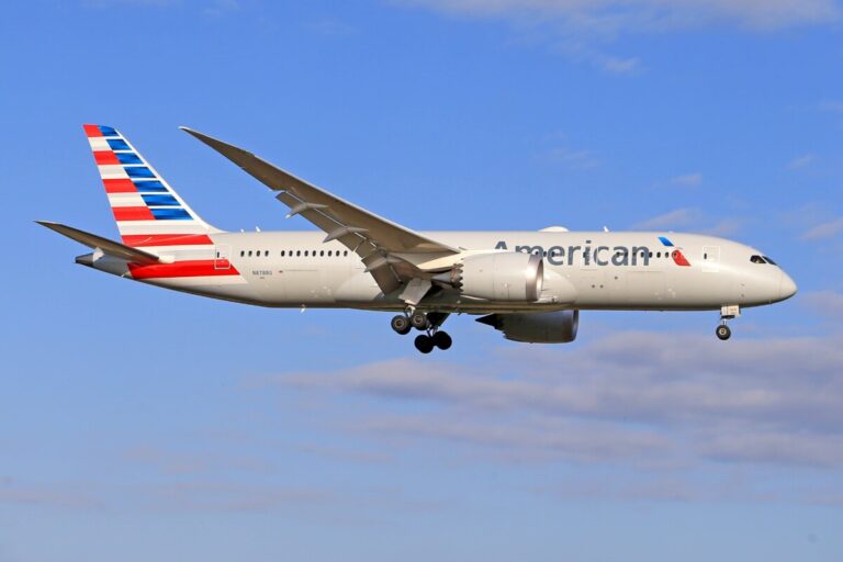 American Airlines faces lawsuit from cardholders for taking away their frequent flier miles