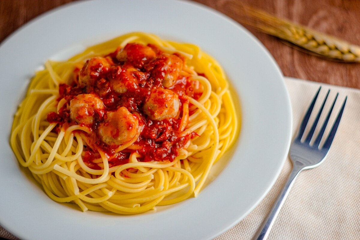 Recipe for Shrimp Pasta with Seafood in a Red Sauce, Italian Style by CWEB.com