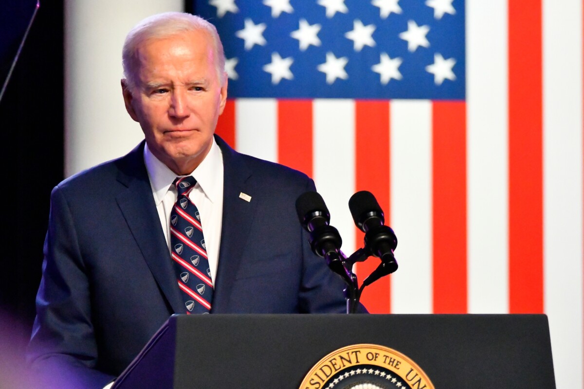 Watch Biden joins grieving families of US troops as remains arrive in US soil from Jordan