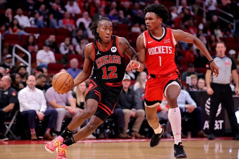 Rockets race past Bulls for seventh straight win