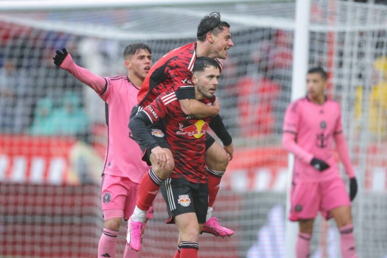 MLS News: Lewis Morgan’s hat trick leads Red Bulls in rout of Miami