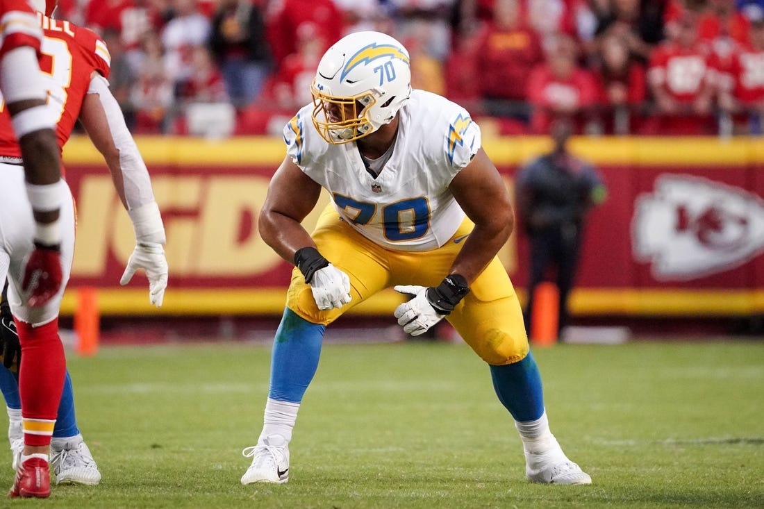 NFL News: Report: Chargers to pick up fifth-year option of LT Rashawn Slater