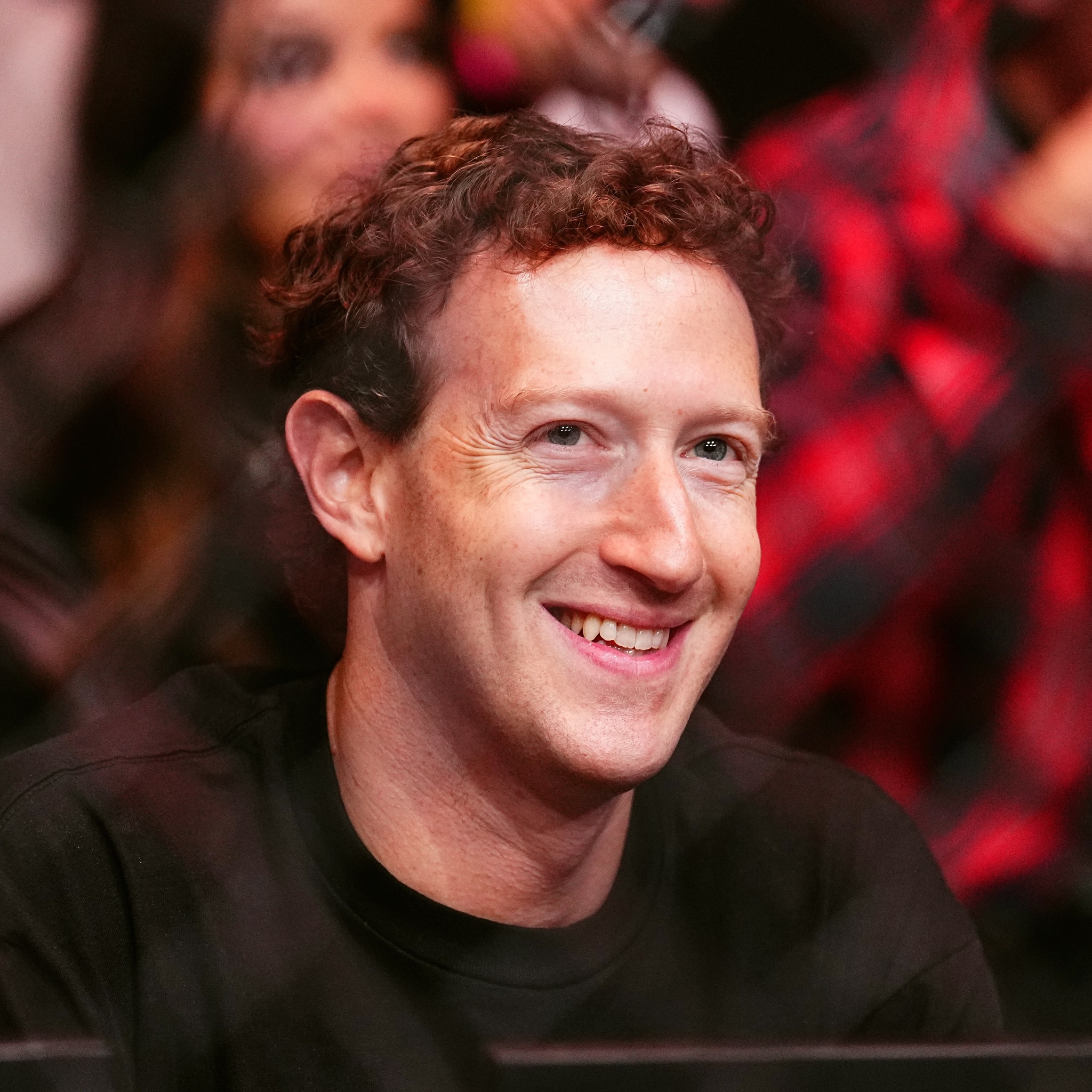 Mark Zuckerberg posts about new Meta AI assistant, open source Llama 3 AI model, web fans are excited