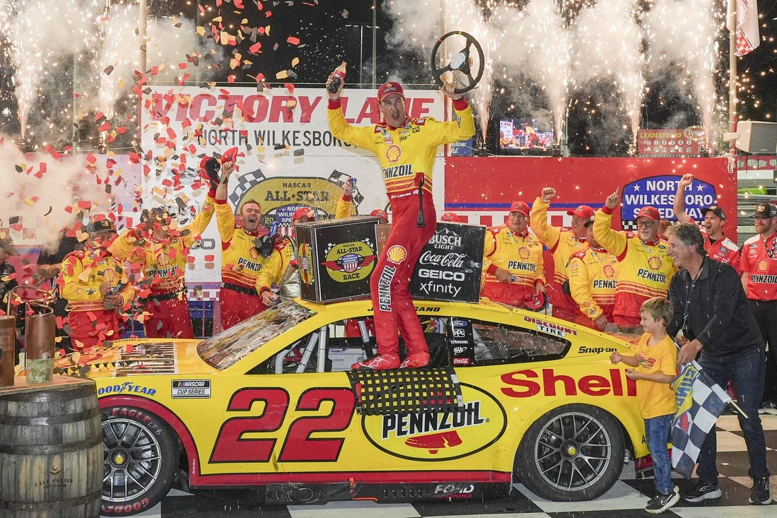 NAS News: Joey Logano cruises to finish line at heated All-Star Race