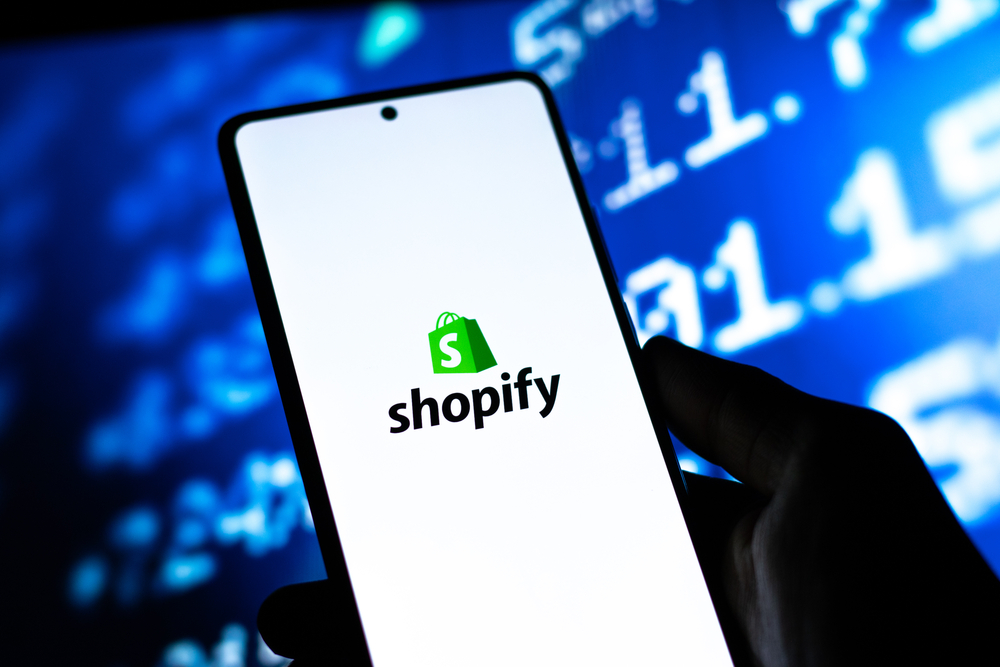 Why did Shopify shares fall by 20 percent? CWEB analysts analyze
